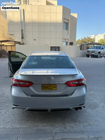 Toyota Camry SE 4