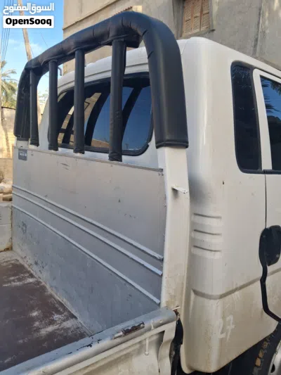 Kia Pregio 4