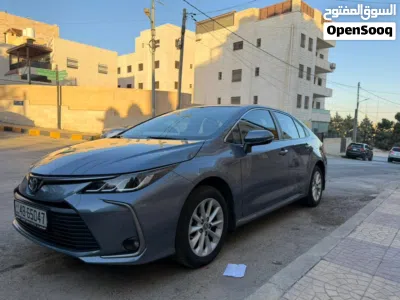 Toyota Corolla Hybrid 3