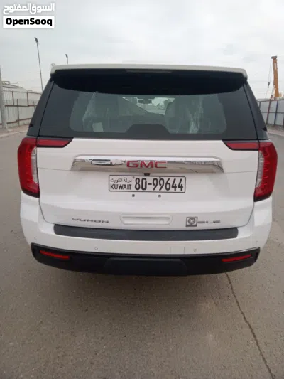 GMC Yukon XL 2