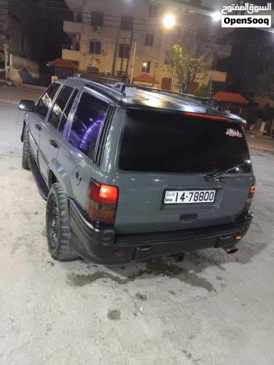 Jeep Grand Cherokee Altitude 4