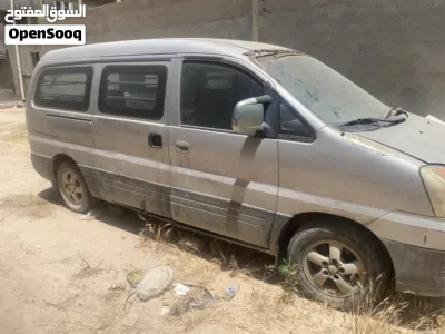 Hyundai H1 GL Plus 3
