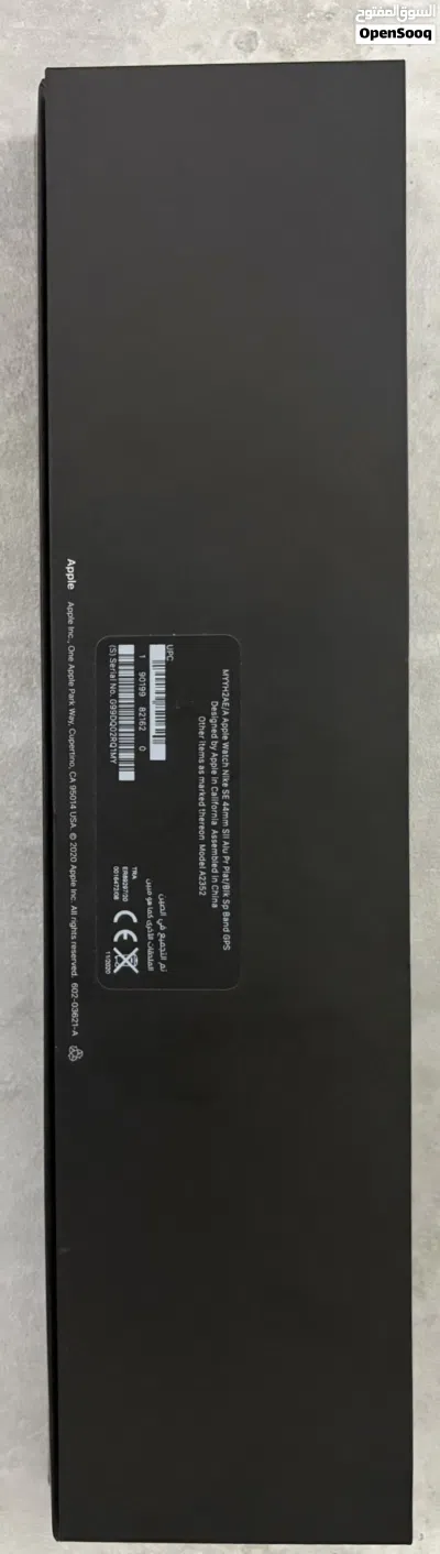 Apple Watch for sale – excellent condition ، SE 44mm + box & charge 3