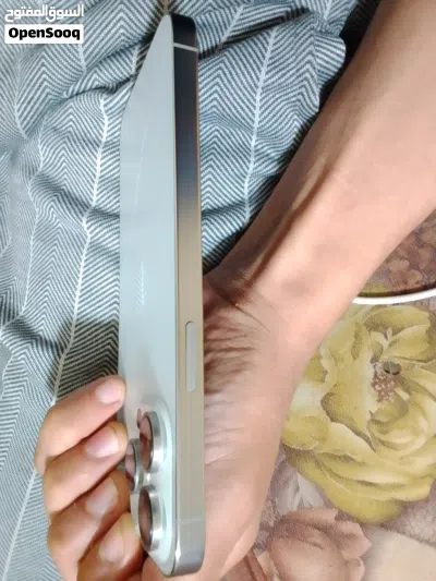 جهاز ايفون بحاجه ل قاعده شحن 4