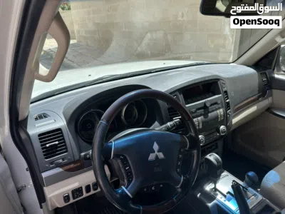 ميتسوبيشي باجيرو GLS 4