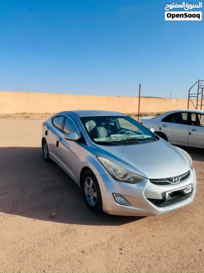 Hyundai Elantra GL 2