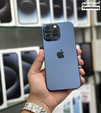 عرض خاص : iPhone 15 pro max 256gb هواتف بحالة الوكالة مع ضمان و ملحقات بأقل سعر 3