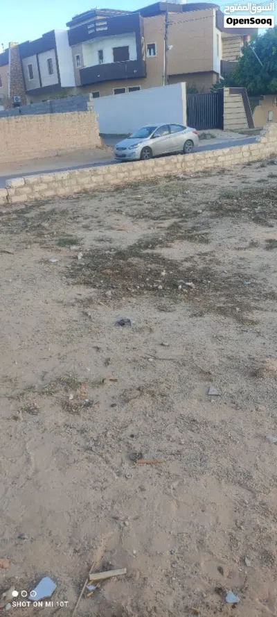 ارض للبيع ع الرئيسي ف عين زاره النصب التذكاري 4