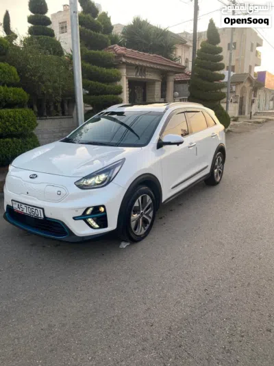 كيا نيرو EX Touring 4