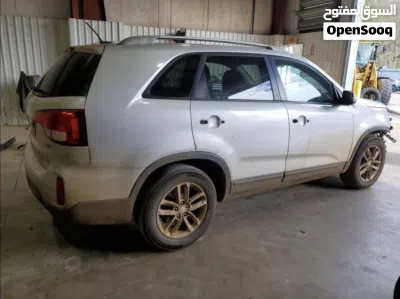 كيا سورينتو Standard 3