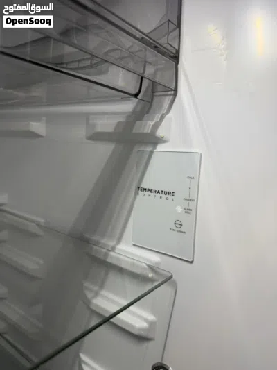Midea Refrigerator for Sale – Excellent Condition 3