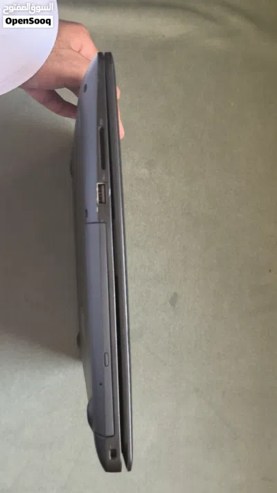 Dell Laptop 3