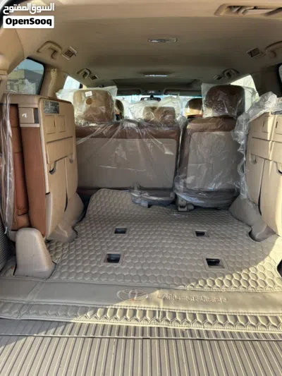 Toyota Land Cruiser GXR 3