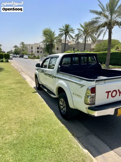 Toyota Hilux Standard 4