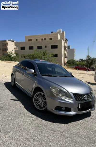 سوزوكي كيزاشي Sport 2