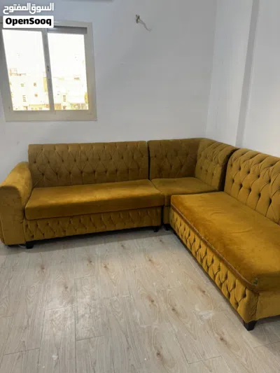 Sofa yellow good condition 3