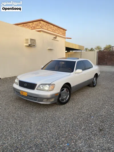 Lexus LS LS 400 2