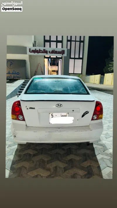 Hyundai Verna EX 2