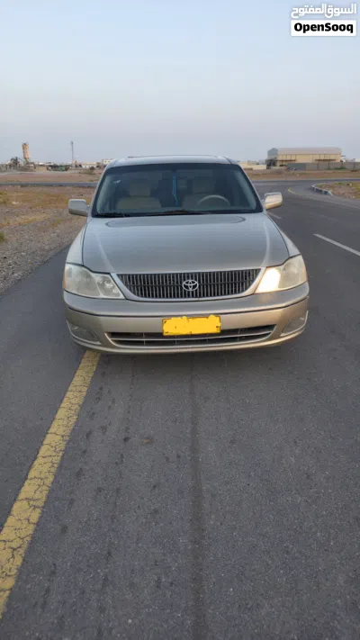 تويوتا افالون XLE 2