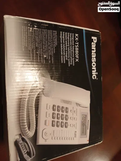 هاتف ارضي باناسونيك جديد بالكرتونه لون اسود مع كل الإضافات حسب ما هو واضح موديل KX-TS880FX 2