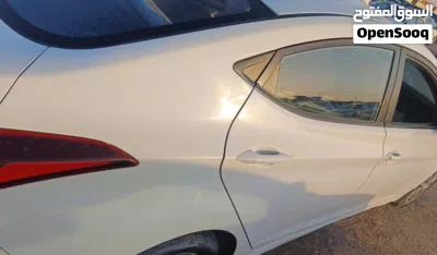 Hyundai Elantra SE 4