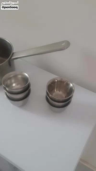 وعاء بذراع مع ستة فناجين 4