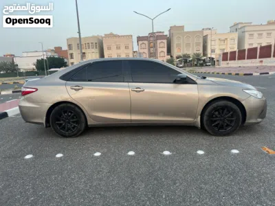 Toyota Camry GL 2
