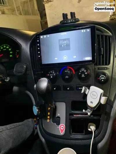 Hyundai H1 Standard 2