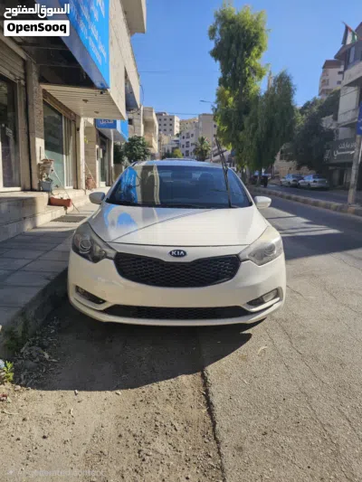 Kia Cerato Standard 4