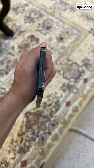 ايفون 12 برو نظيف 4