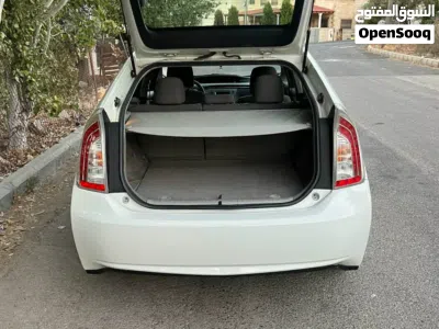 تويوتا بريوس Prius 4