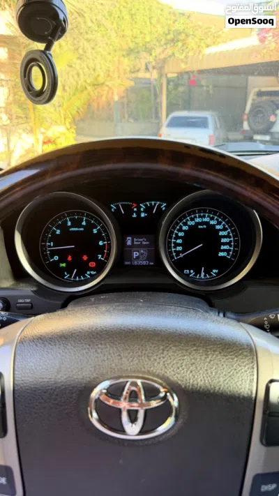 Toyota Land Cruiser VXR 3