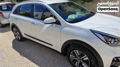 Kia Niro EX 2