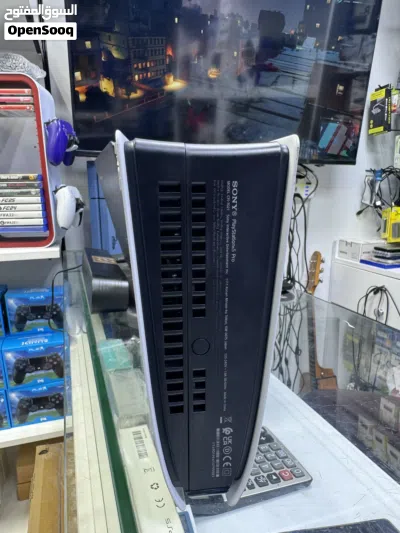 جهاز ps5 pro نظيف جدا 2