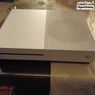 اكسبوكس وان اس .Xbox one s (مع يد (اقرا الوصف. 2