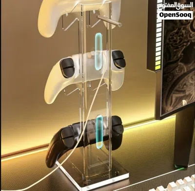 ستاندات مختلفة الاحجام والالوان للسماعات والكنترولر Different sizes and color stands for gamingsetup 3