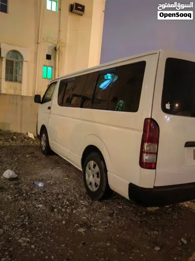 Toyota Hiace GL 2