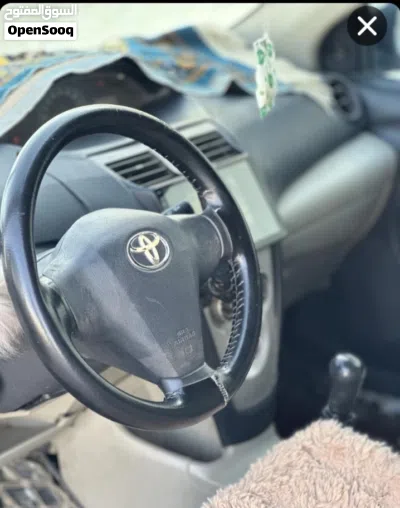 Toyota Yaris Y 3