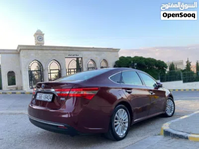 Toyota Avalon XLE 3