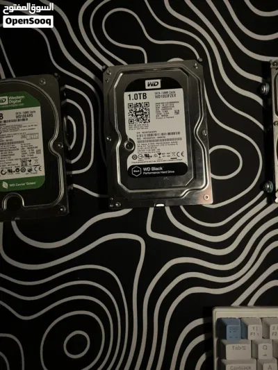 هاردات متنوعه مستعمله شويه 1TB+1TB+500GB 3