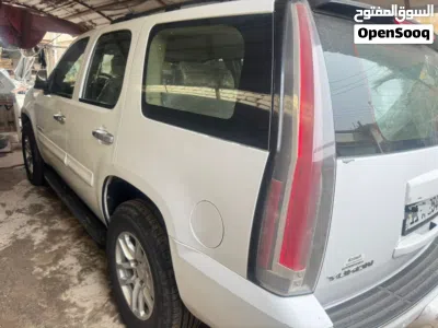 GMC Yukon Denali Ultimate 2