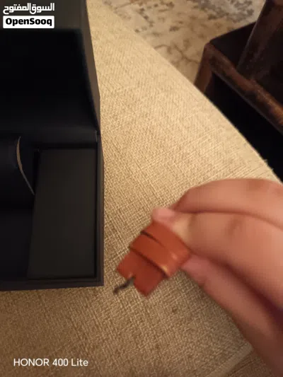 ساعة وزون 3 بس فيه مشكله بل ستراب 4