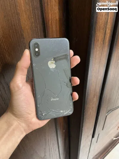 ايفون اكس اس بسعر لقطه 2