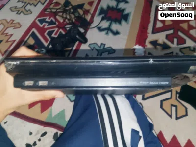 السلام عليكم البلستيشن 3 شبه الجديد معه زوز ايدين البلستيشن 3 بحاله ممتاز فيه زوز ايدين 3العاب 2