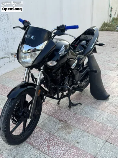 Honda Unicorn 4