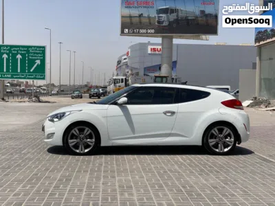 Hyundai Veloster Standard 3