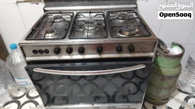 فرن غاز نضيف مقاس 90سم نضيف وشغال كامل 3