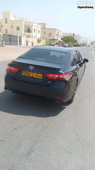 Toyota Camry SE 2