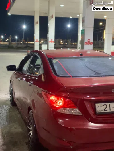 Hyundai Accent Standard 2