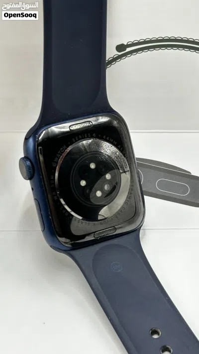 للبيع ساعة ابل Apple Watch Series 6 44mm 4